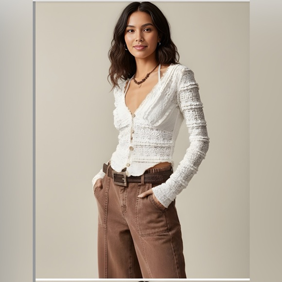 Boho Ruched Lace Asymmetrical Hem Blouse Beige - Picture 2 of 12